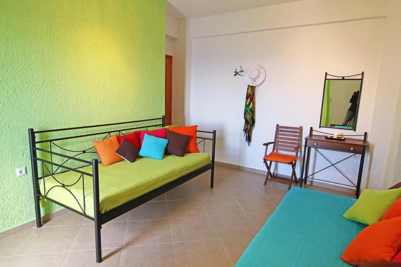 Anemi Apartments Armenistis  Ngoại thất bức ảnh